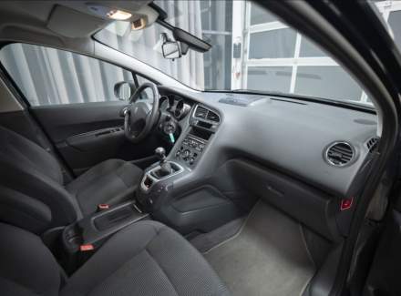 Peugeot - 5008
