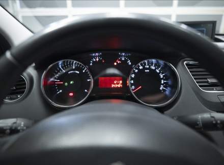 Peugeot - 5008