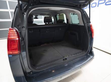 Peugeot - 5008