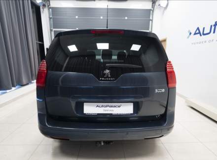 Peugeot - 5008