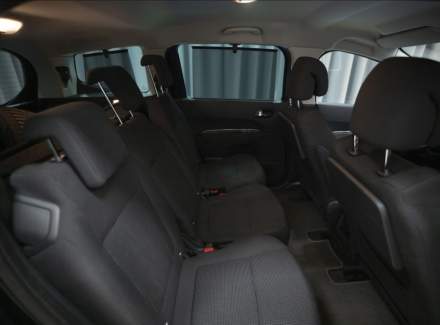 Peugeot - 5008