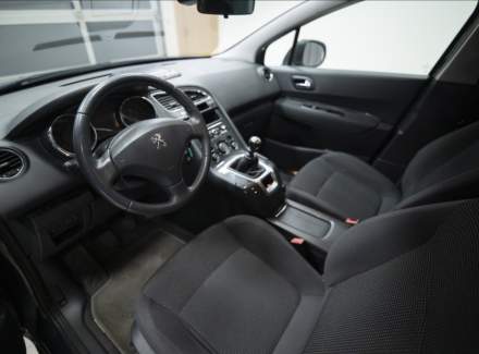 Peugeot - 5008