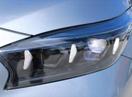 Kia - XCeed