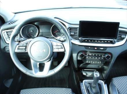 Kia - XCeed