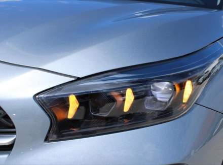 Kia - XCeed