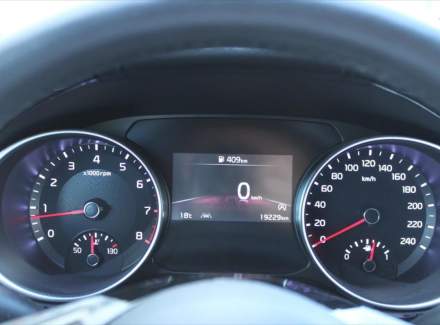 Kia - XCeed