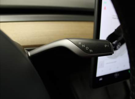 Tesla - Model Y