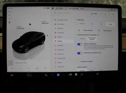 Tesla - Model Y