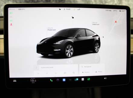 Tesla - Model Y