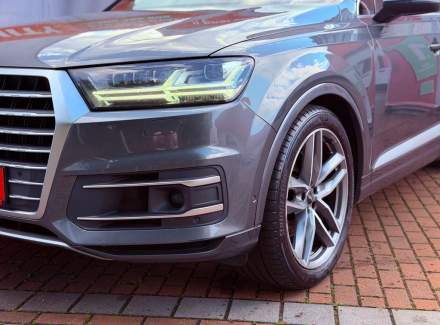 Audi - Q7