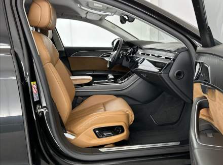 Audi - A8