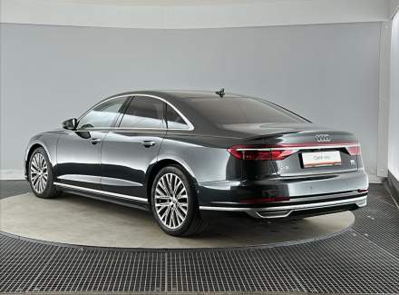 Audi - A8