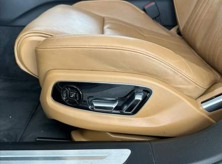 Audi - A8