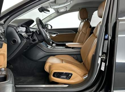 Audi - A8