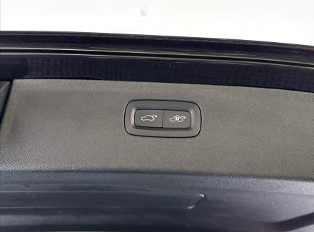 Volvo - XC90