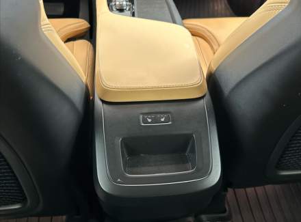 Volvo - XC90