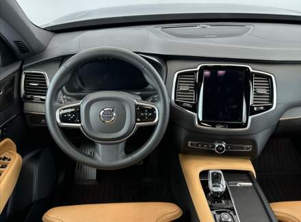Volvo - XC90