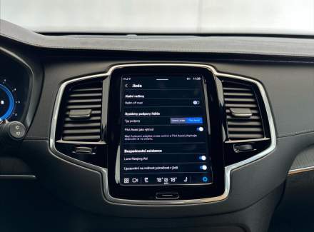 Volvo - XC90