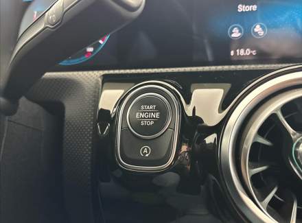 Mercedes-Benz - CLA
