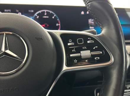Mercedes-Benz - CLA