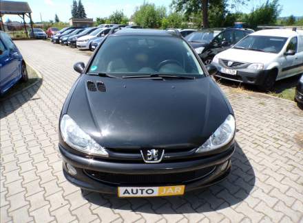Peugeot - 206