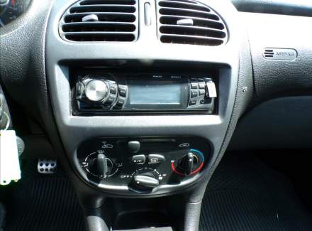 Peugeot - 206