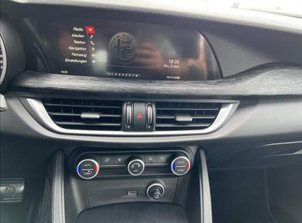 Alfa Romeo - Stelvio