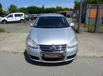 Volkswagen - Golf