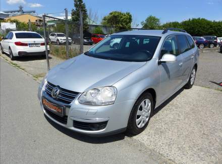 Volkswagen - Golf
