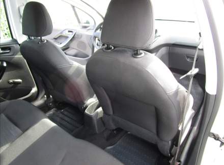 Peugeot - 208