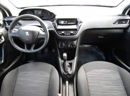 Peugeot - 208