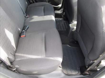 Peugeot - 208
