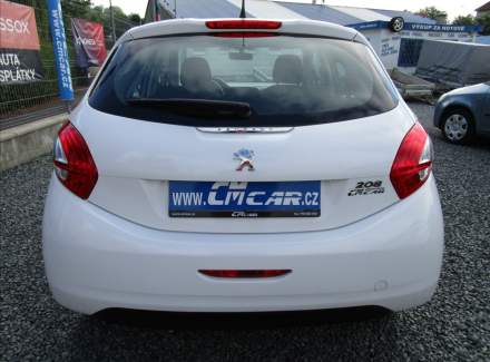 Peugeot - 208
