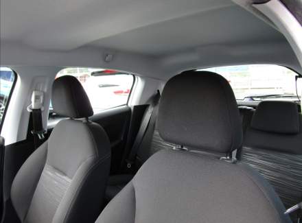 Peugeot - 208