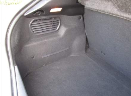 Peugeot - 208