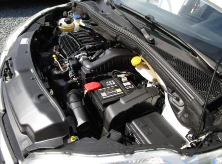 Peugeot - 208