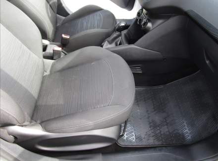 Peugeot - 208