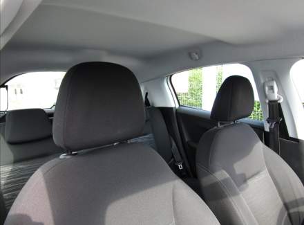 Peugeot - 208