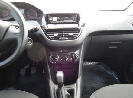 Peugeot - 208