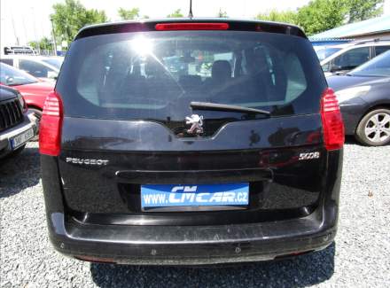 Peugeot - 5008