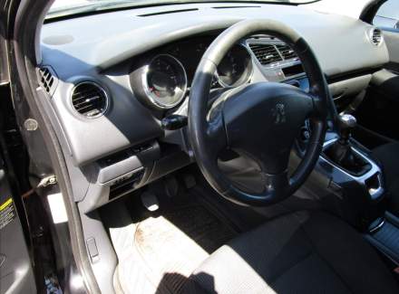 Peugeot - 5008