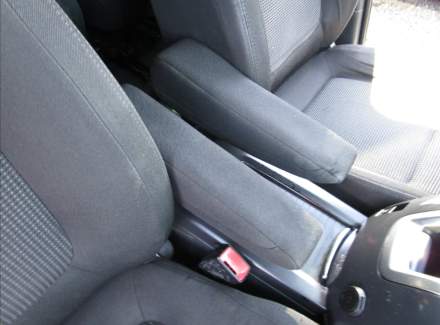 Peugeot - 5008