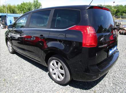 Peugeot - 5008