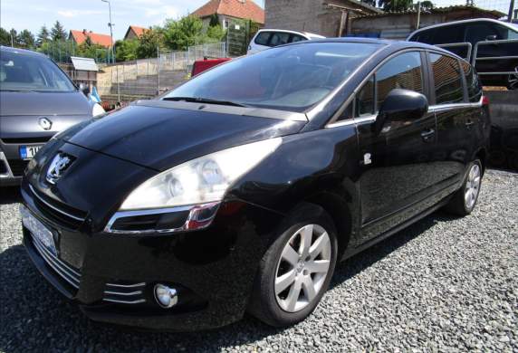 Peugeot - 5008