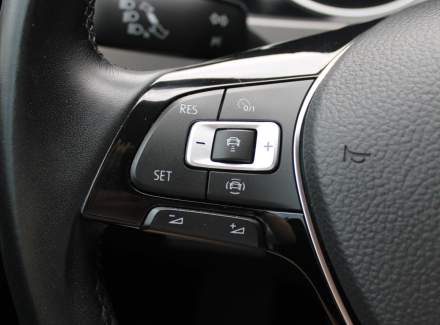 Volkswagen - Touran