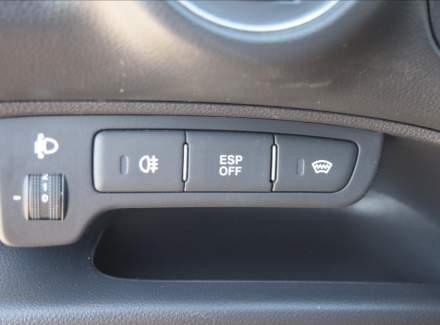 Kia - Carens