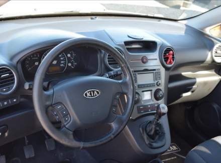 Kia - Carens