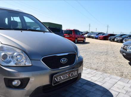 Kia - Carens