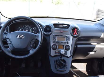 Kia - Carens