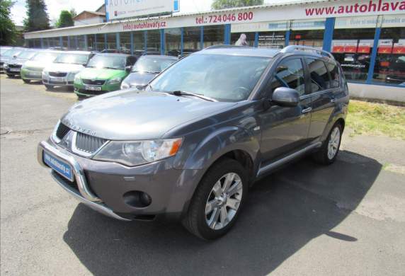 Mitsubishi - Outlander
